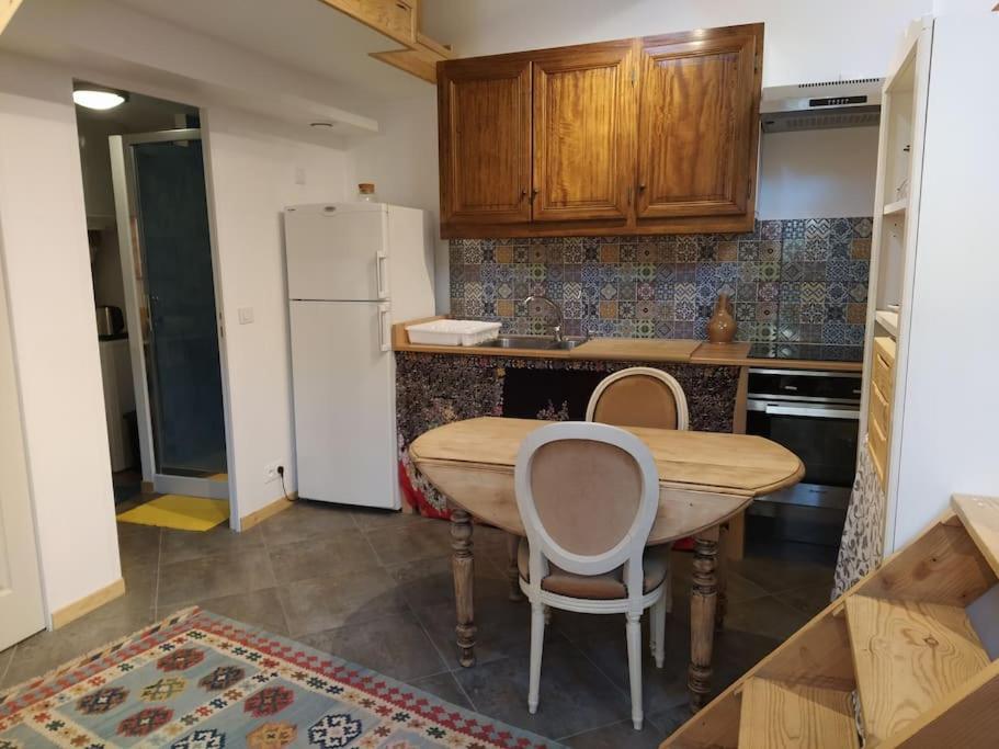 Superbe Appartement Dans Charmant Corps De Ferme Acheres-la-Foret Екстериор снимка