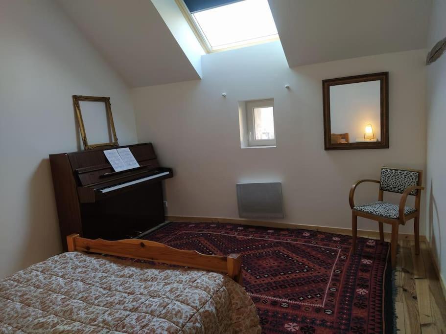 Superbe Appartement Dans Charmant Corps De Ferme Acheres-la-Foret Екстериор снимка